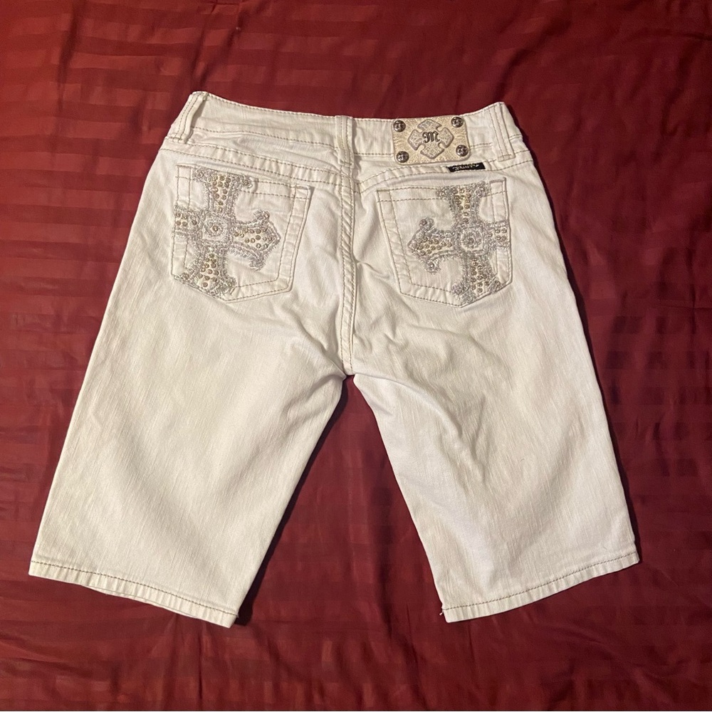 Miss Me Bermuda Cross Shorts - Picture 2 of 8